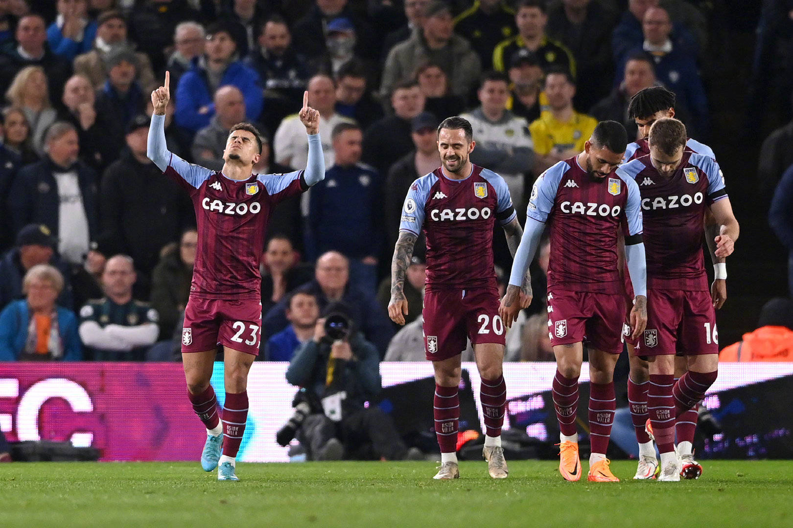 輕中衛以他 輕中衛以他